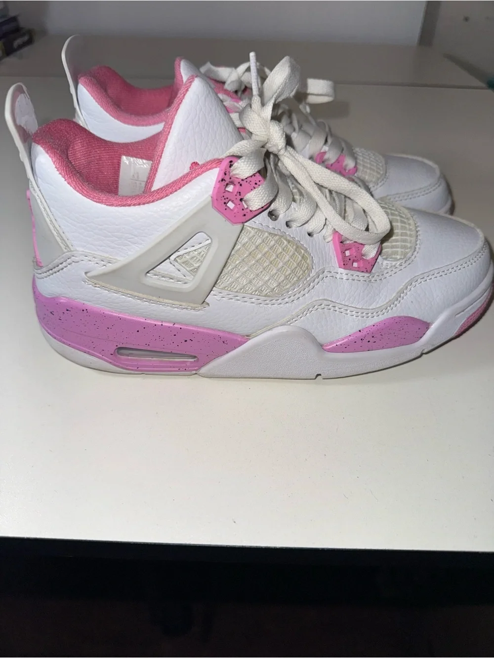 Air Jordan 4 Pink Retro- Pink Oreo